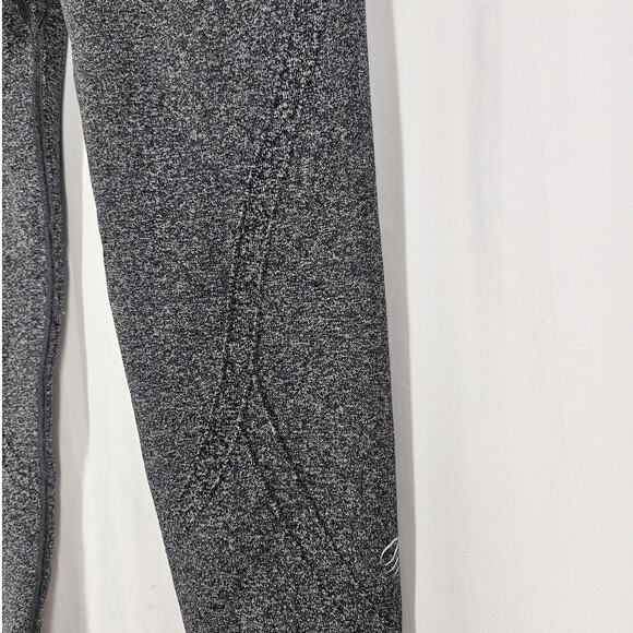 MPG WOMEN'S GRAY ATHLETIC WORKOUT COMPRESSION LEGGINGS – SIZE MEDIUM - Picture 3 of 10